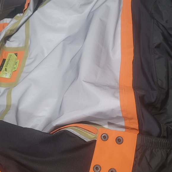 Alpine surf club Sasquatch edition. - Picture 11 of 12